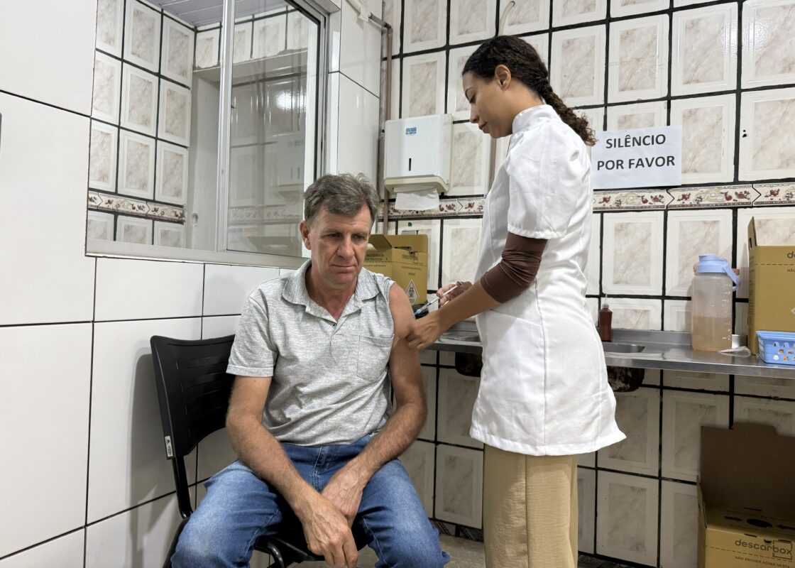Vacinação contra Influenza é ampliada para toda a população de Mariana