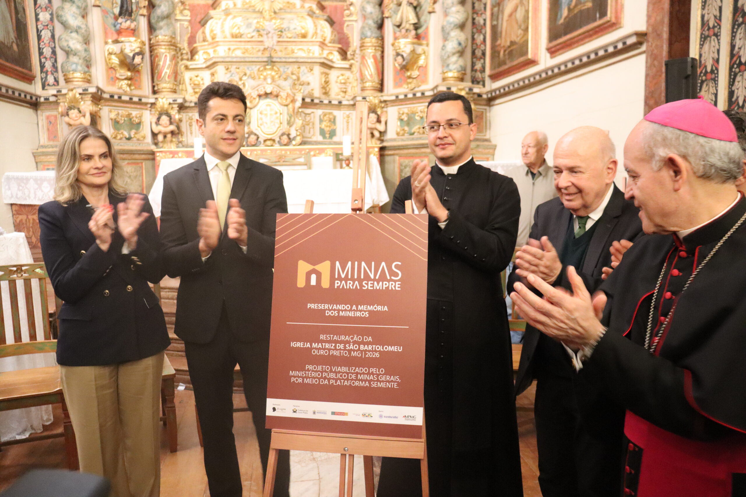 Igreja Matriz de São Bartolomeu é reaberta após 4 anos de restauração, viabilizada pelo MPMG