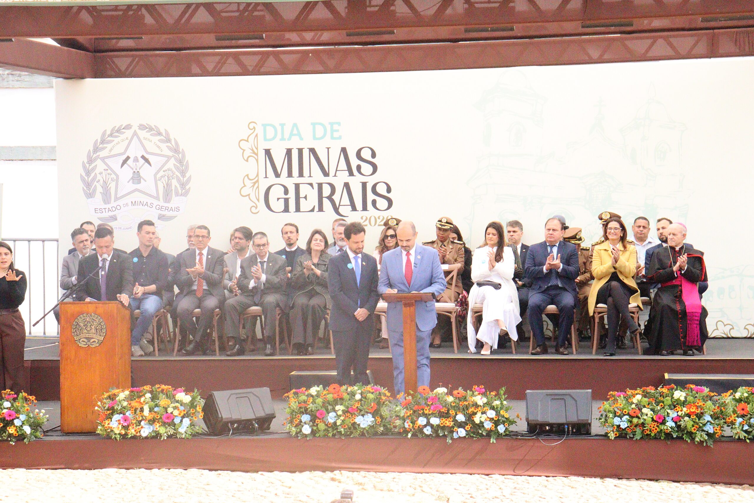 Dia de Minas: Juliano Duarte comemora as conquistas do seu governo como o Hospital Universitário